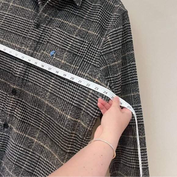 Hollister Plaid Flannel Jacket Top NWOT - Picture 6 of 6